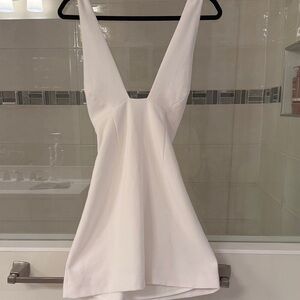 French Connection Elegant White Sleeveless with Criss Cross Back Dress Size Med